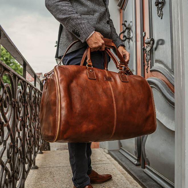 YAKKI GOODS™ Premium Full-Grain Leather Duffle Bag | Luxury Weekender Travel Bag for Men & Women | Carry-On Overnight Gym Bag (Copy)